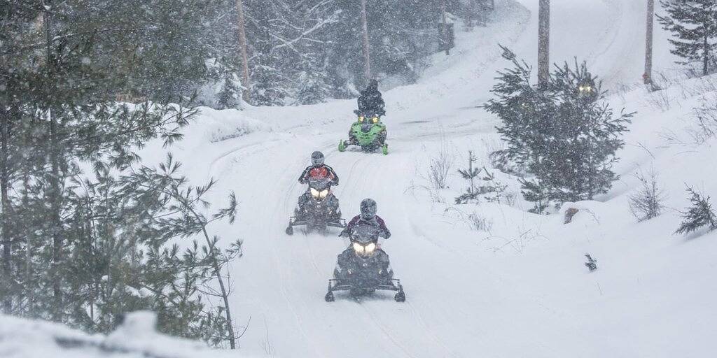 Book early for summer! Cozy Cabin in Breezy Point, Crow Wing County