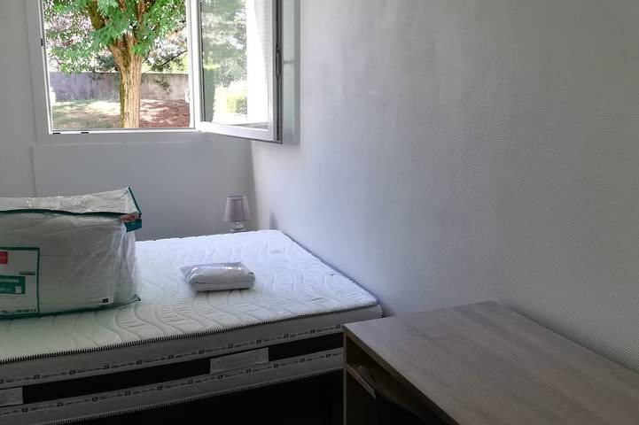 Appartement entier, Talence  Très Bel appartement  T3  avec  2 chambres au Rdc Fibre et Wifi in Talence, Région de Bordeaux