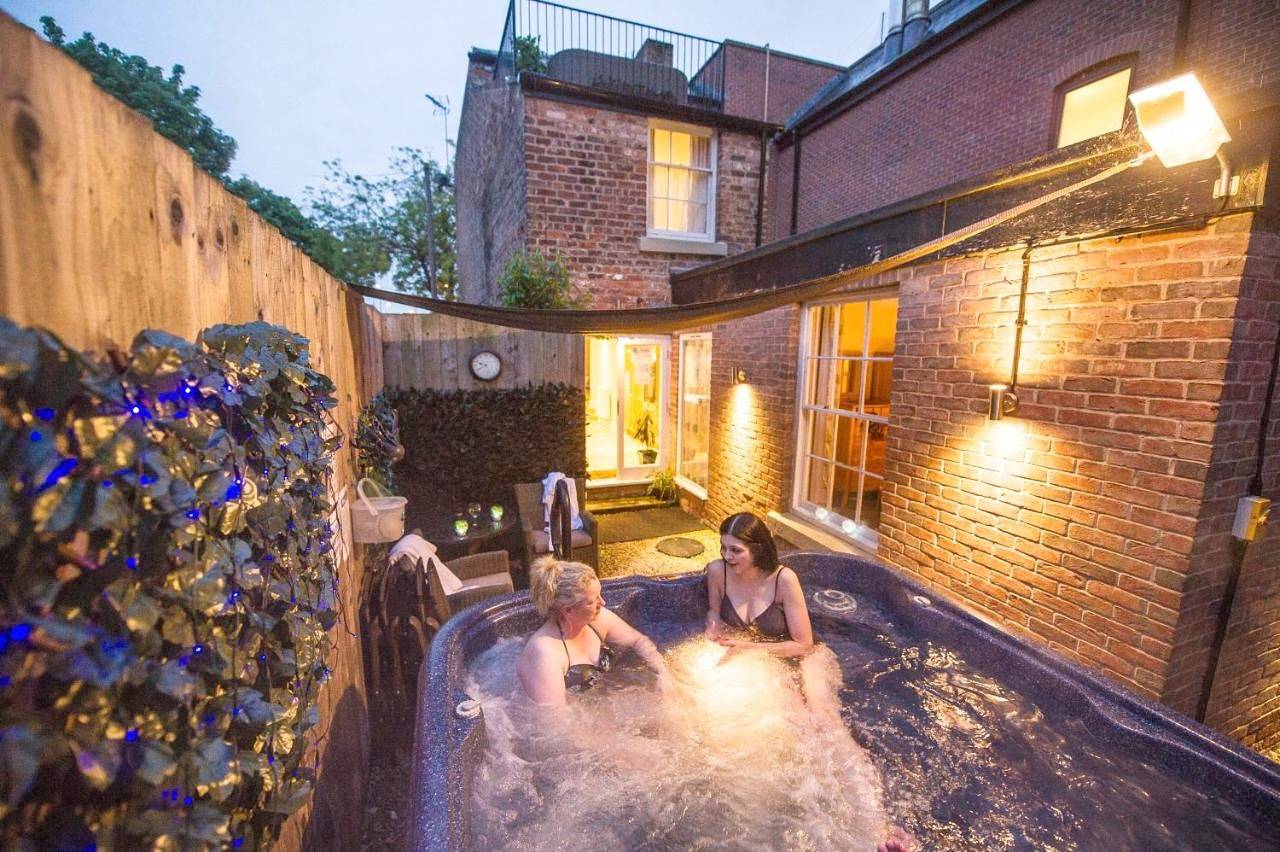 Entire apartment, Executive Three-Bedroom Apartment in Chester, Cheshire West and Chester