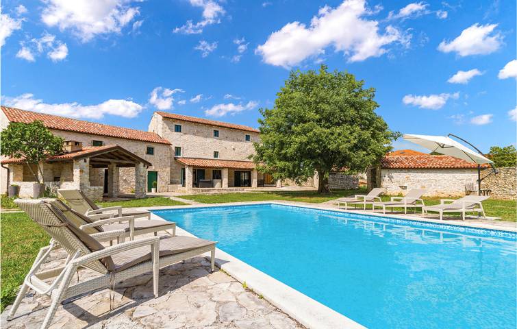 Villa voor 10 personen, with zwembad and terras as well as tuin - 1
