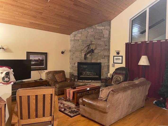 Vacation rental for 10 people, with balcony and hot tub as well as sauna and pool in Panorama