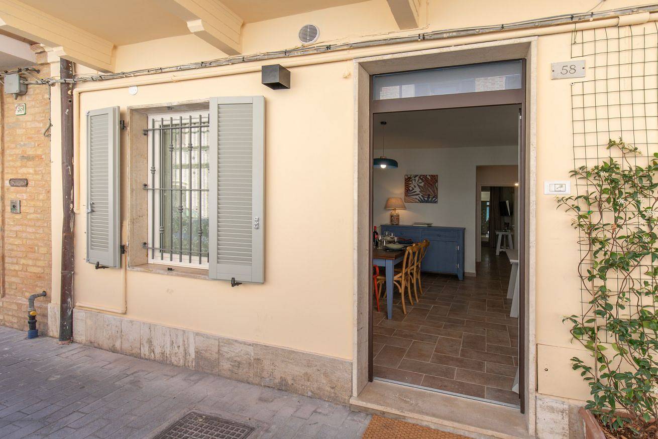 Apartamento entero, [House for 8 People] Elegant & New Near the Sea in Civitanova Marche, Costa Adriatica Marcas