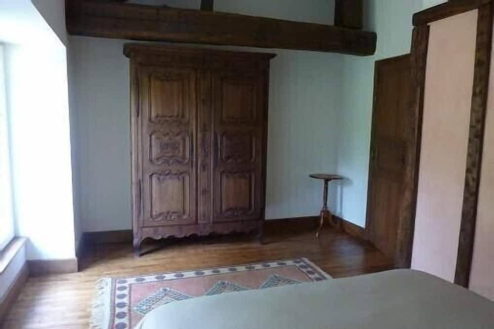 Unterkunft: restaurierte Mühle aus dem 15. Jahrhundert umgeben von einem wunderschönen 2 Ha großen Garten. in Thonnance-lès-Joinville, Haute-Marne