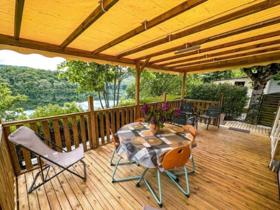 Camping Paradis - Village De Vacances La Gineste - Mobilheim 4 personen - Cottage Premium mit Seeblick in Arnac, Aurillac und Umgebung