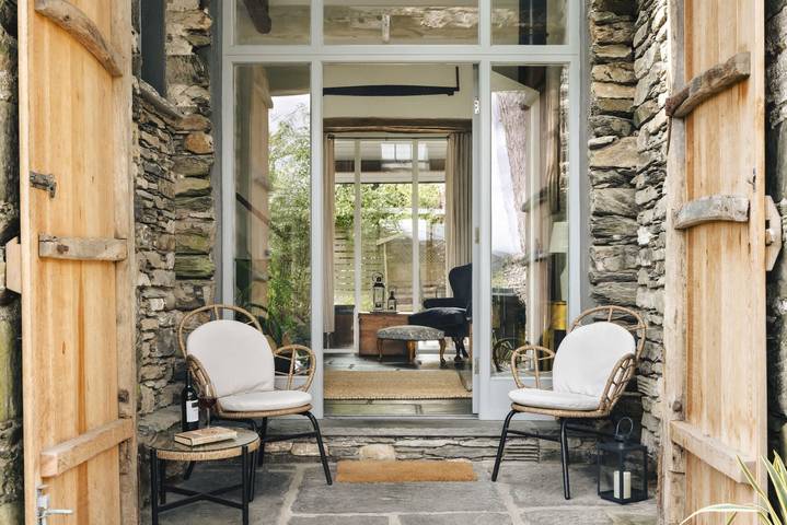 Holiday rental for 4 people, with terrace and lake view in Coniston Water