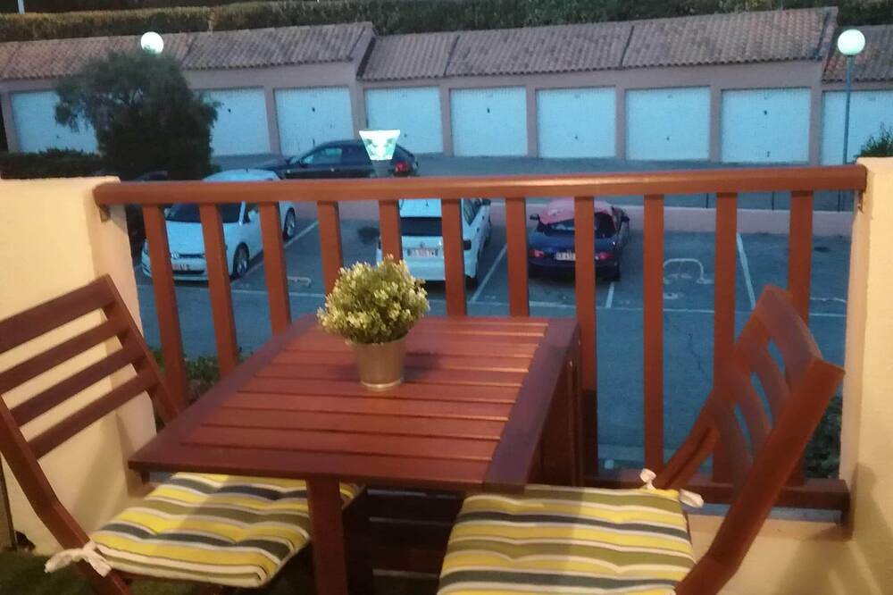 Appartement entier, Super logement pour 4 à coté des plages et piscine in Sausset-les-Pins, Côte méditerranéenne (France)