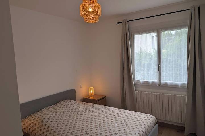 Apartamento entero, 4-bedroom apartment with air conditioning, private parking, and a garden in Saint-Jean-de-Védas, Costa mediterránea (Francia)
