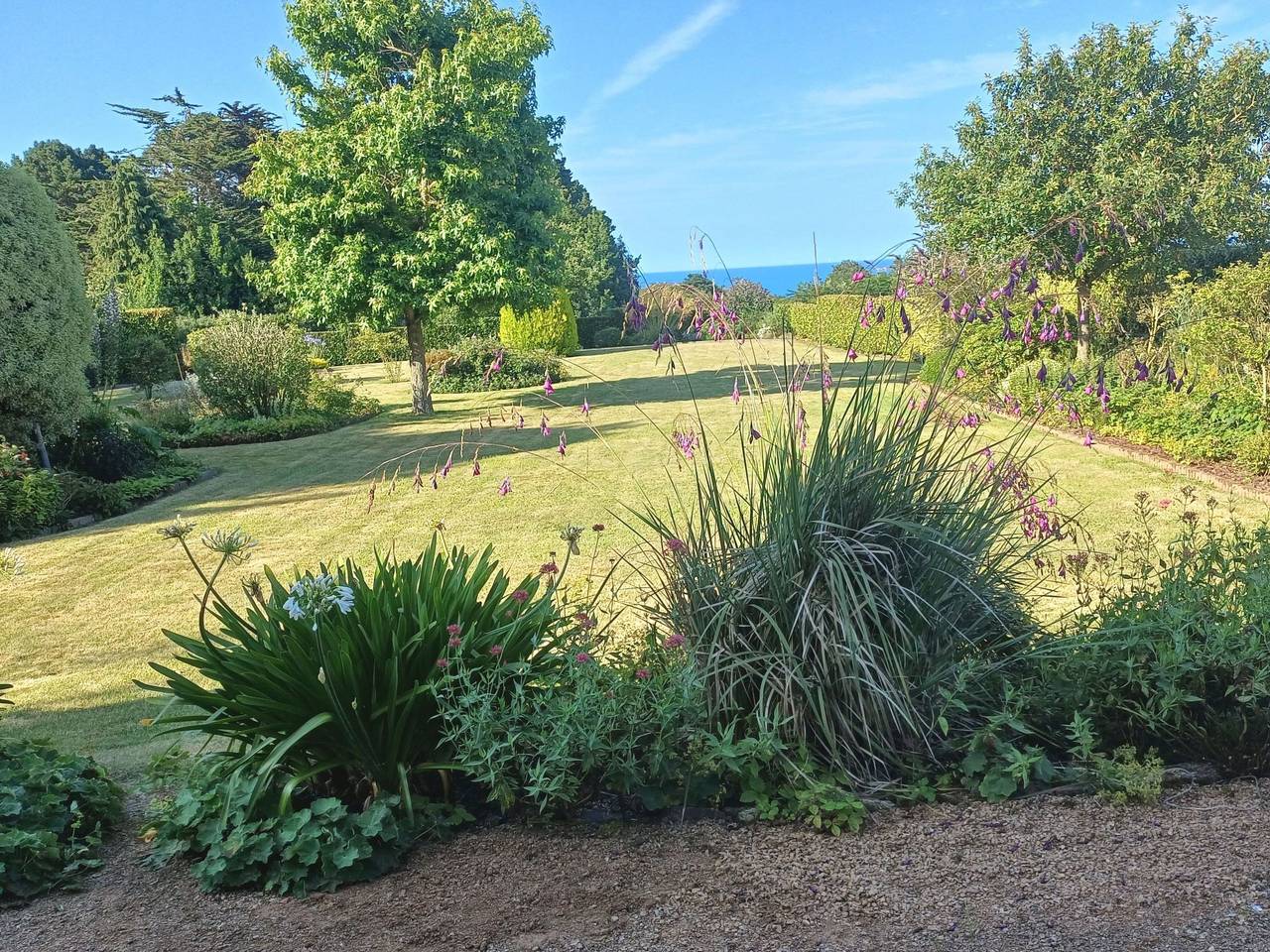 Komforthaus mit Traumgarten und Meerblick in Plouha, Côte de Goëlo