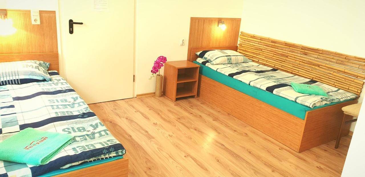 Pension Haus Baron 1 Neckarau in Mannheim, Kurpfalz