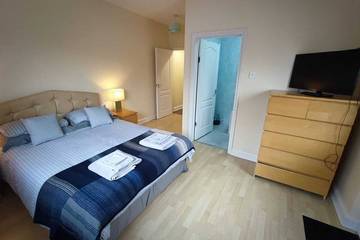 Apartment for 4 People in Merseyside, Photo 3
