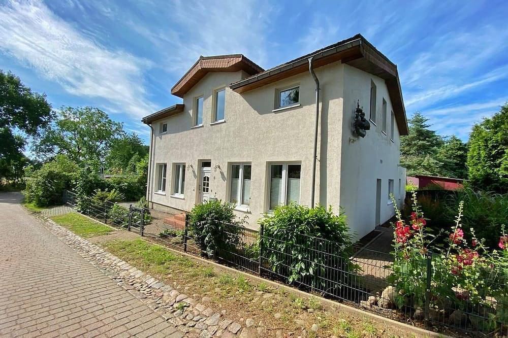 Ganze Wohnung, Groß Stresow - Ferienwohnung \"Vilm\", Eg links - Ferienappartement Vilm auf der in Groß Stresow, Putbus