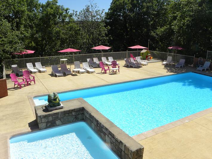 Chalet pour 6 personnes, avec piscine ainsi que terrasse et jardin en Ardèche - 2
