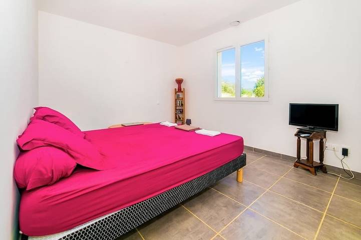 Location de vacances pour 8 personnes, avec jardin et terrasse à Saint-André-de-Cruzières - 3