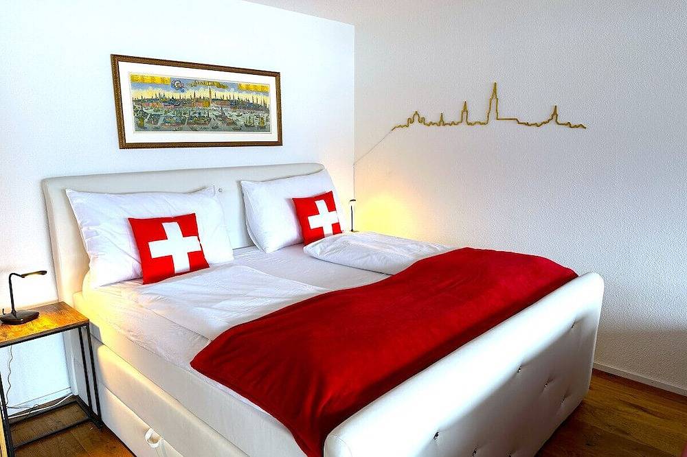 Ganze Wohnung, Swisshut Stunning Views Alps & Lake - Apart. Oberländer in Oberhofen am Thunersee, Thunersee