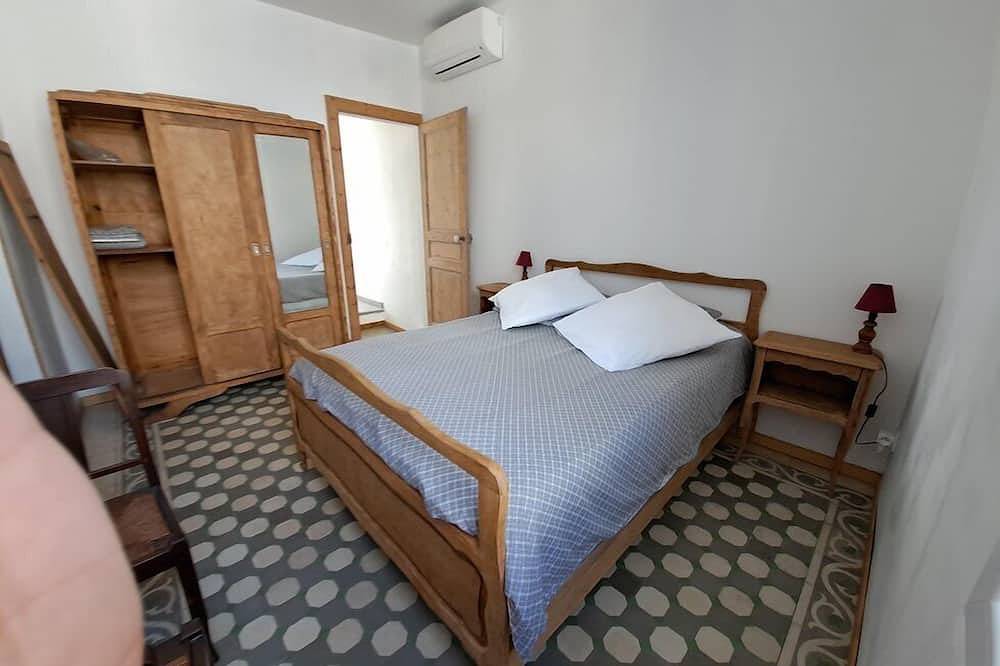 Ganze Wohnung, Authentic Fisherman's House, sleeps 6, courtyardeur 30 M2, air-conditioned, heart of... in Le Grau-du-Roi, Côte d'Améthyste