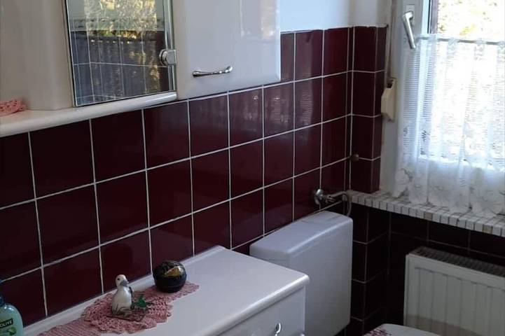 Ganze Wohnung, Gemütliche Ferienwohnung mit Balkon und Terrasse in Knüllwald, Schwalm-Eder-Kreis