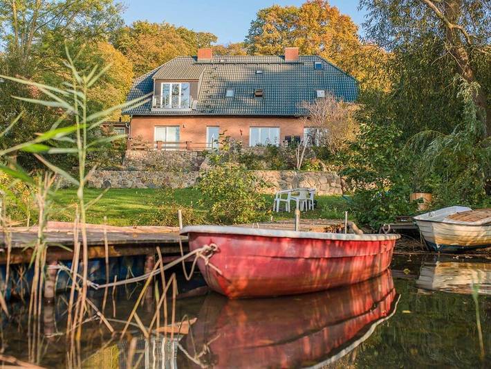 Ferienhaus für 4 Personen, mit Balkon und Terrasse sowie Seeblick am Tollensesee - 2