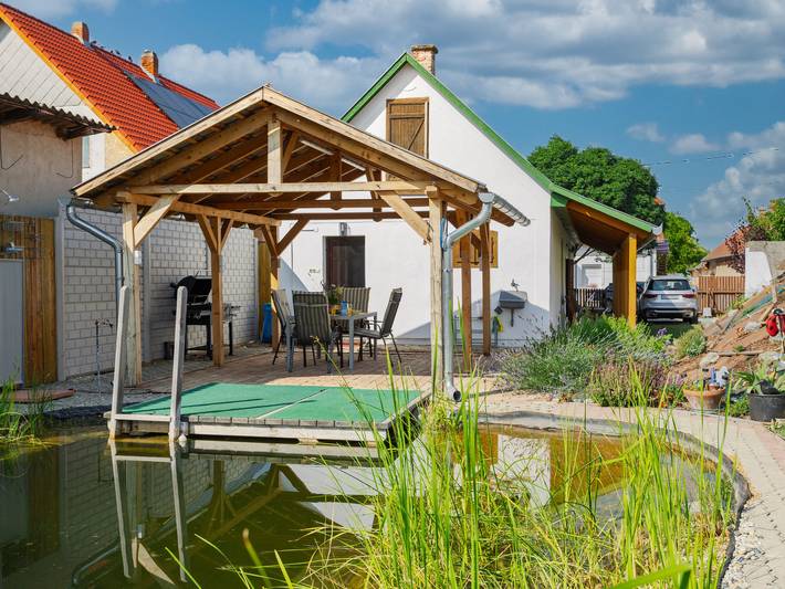 Ferienhaus für 4 Personen, mit Terrasse und Garten in Balatonlelle