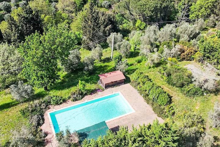 Agriturismo per 10 persone, con giardino in Guardistallo