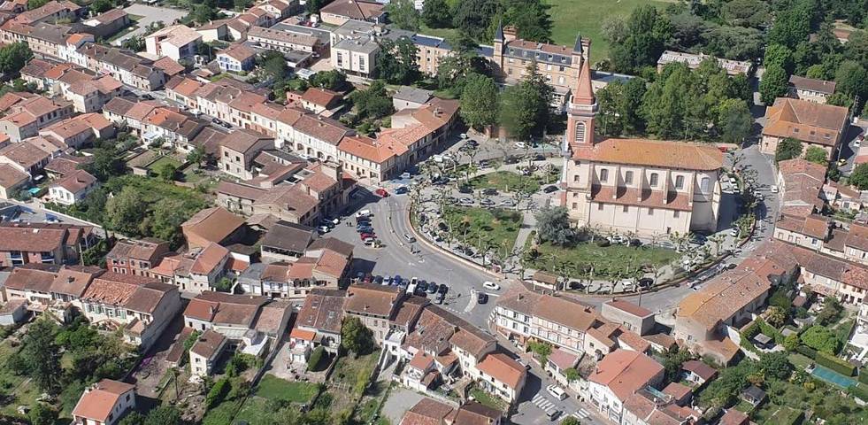 Hôtel pour 2 personnes, avec terrasse et vue, animaux acceptés à Seysses - 2