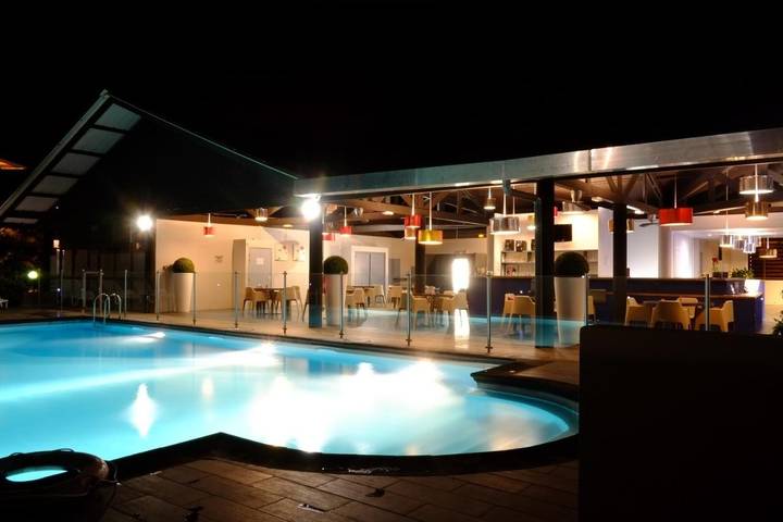 Hotel para 5 personas, con jardín y terraza - 1