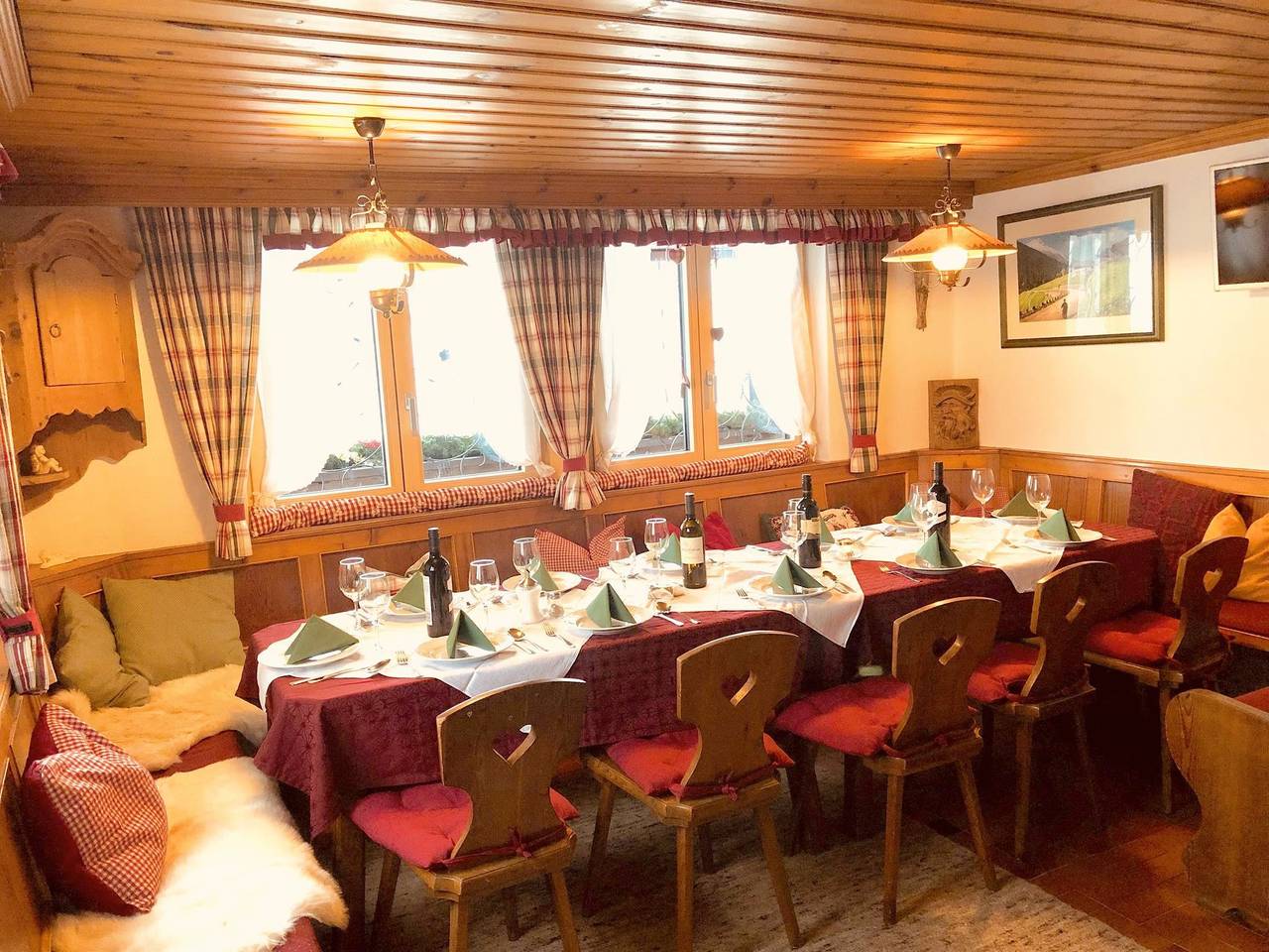 Ganze Ferienwohnung, Appartement, 4 Doppelzimmer-alle mit Du/Wc/Tv in Klösterle am Arlberg, Arlberg