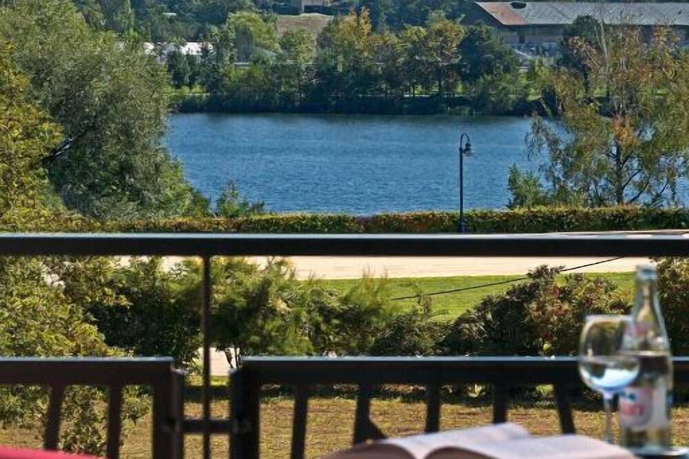 Nature Escape with Balcony – Relax & Explore Top Local Attractions Nearby in Divonne-les-Bains, Gex