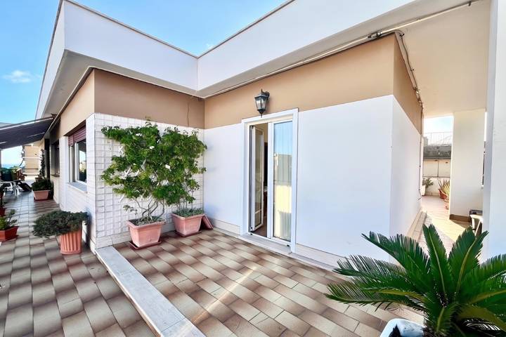 Ferienwohnung für 4 Personen, mit Terrasse und Meerblick, kinderfreundlich - 1