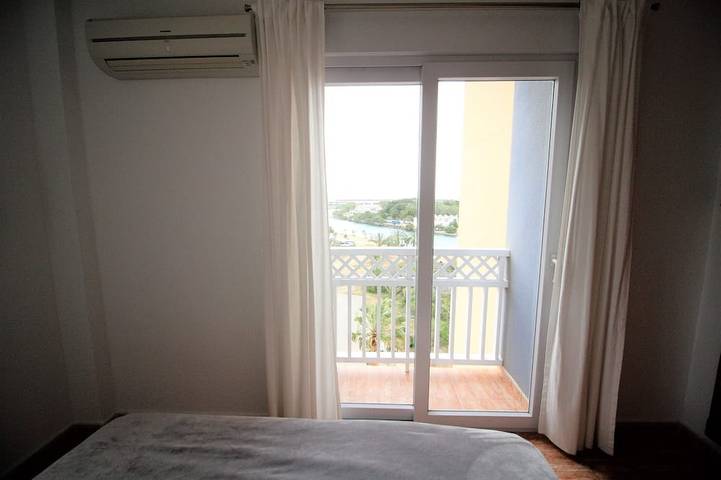 Appartement entier, Luxueux appartement au 5e étage avec incroyables vues/télévision par satellite in Los Miradores del Puerto, San Javier