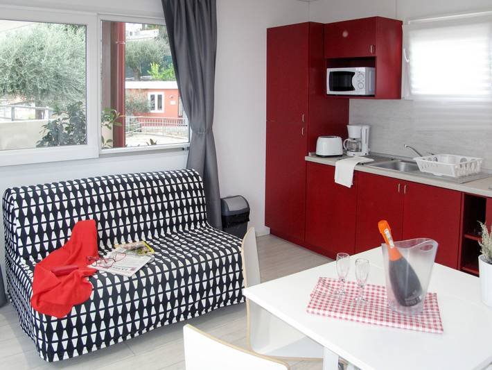 Bungalow für 2 Personen, mit Garten und Terrasse in Italien - 2