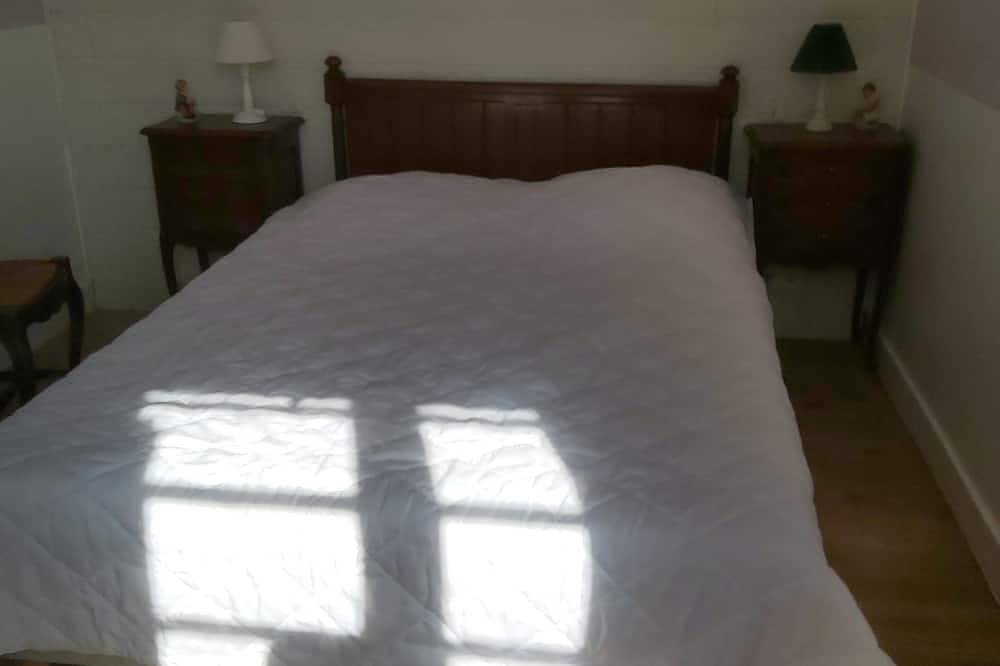 Appartement entier, Appartement 70m2 Très Ensoleillé Plage du Débarquement. Animaux Acceptés in Bernières-sur-Mer, Région de Caen