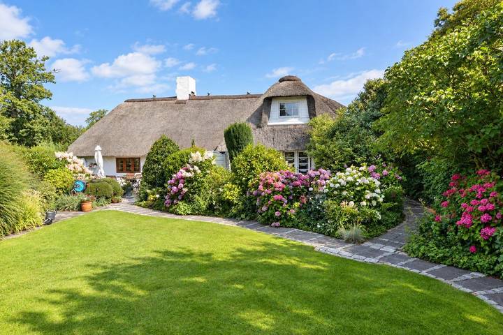 Ganze Wohnung, Ferienwohnung Strandnelke, im Reetdachhaus in Westerland mit Terrasse, Wlan in Tinnum, Sylt (Gemeinde)