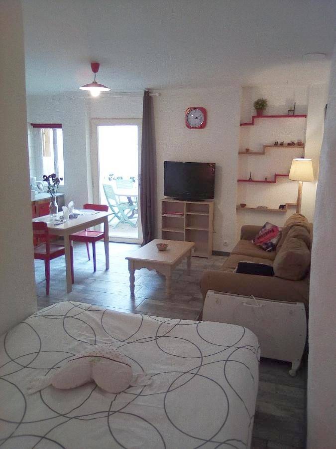 Appartement entier, One-Bedroom Apartment in Mirepoix, Ariège