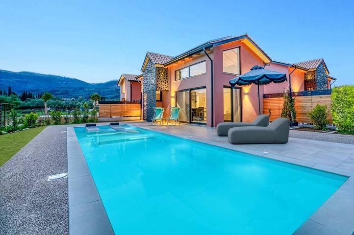 Villa pour 4 personnes, avec jardin dans Ligia