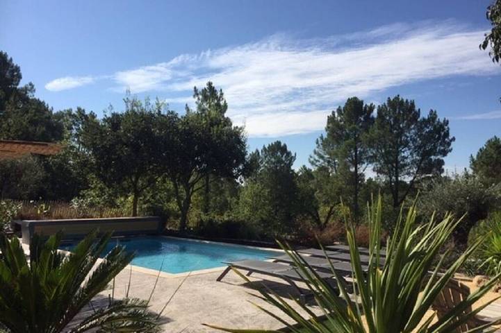 Location de vacances pour 6 personnes, avec Balcon et Jardin à Saint-Genest-de-Beauzon