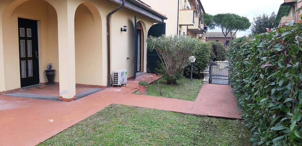 Villa per 6 persone, con panorama e giardino, adatto a famiglie con bambini in Sinalunga