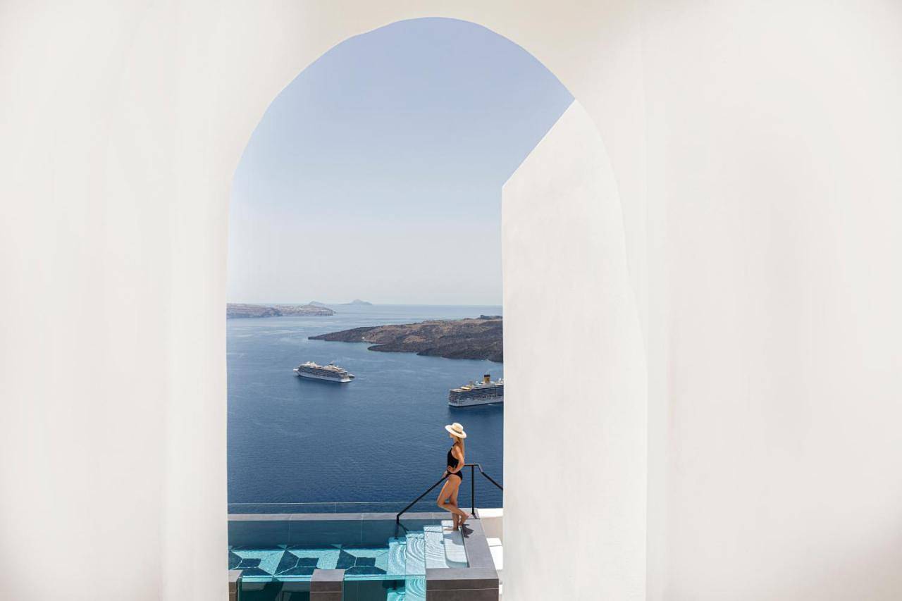 Casasunsha Hybrid Retreat Santorini in Firostefani, Thera