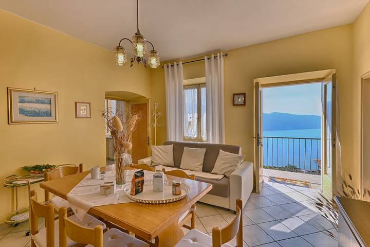 Ferienwohnung für 4 Personen, mit Seeblick und Terrasse in Tignale - 4