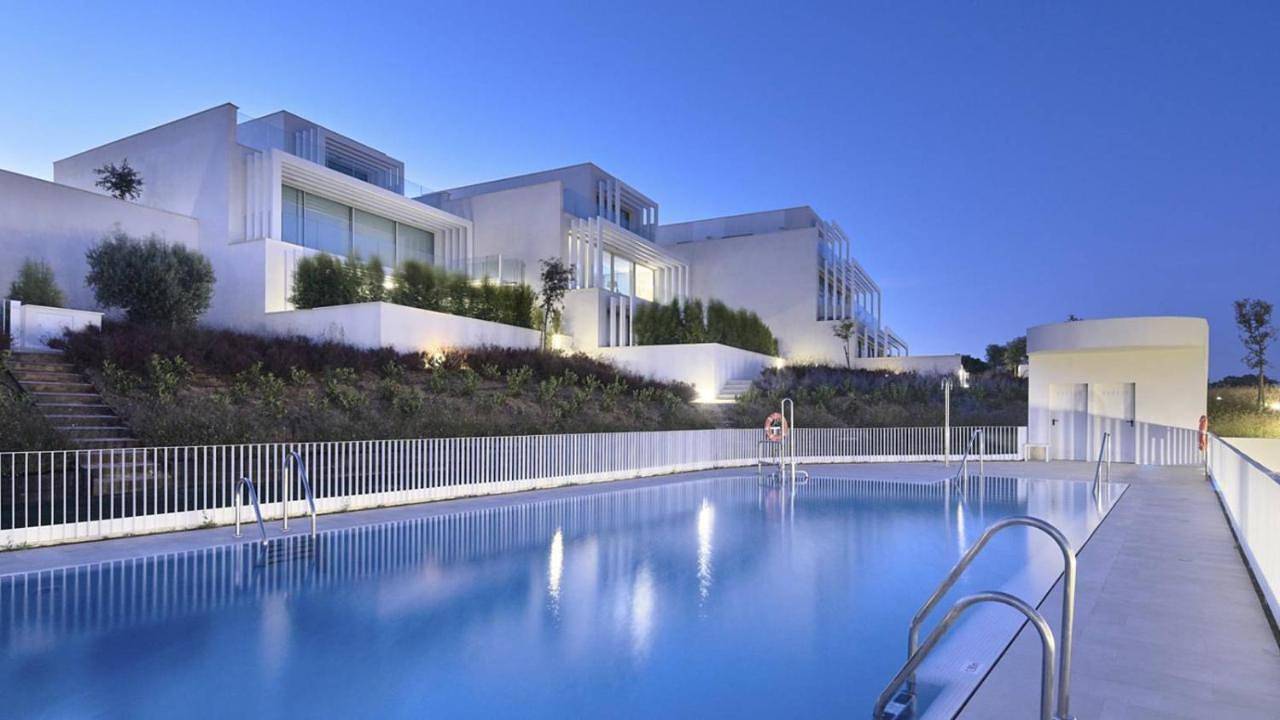 Villa La Perla Sotogrande - since 2022 - Sea View - 3 Bedrooms and Bathrooms - La Reserva Beach and Golf nearby in Sotogrande, San Roque
