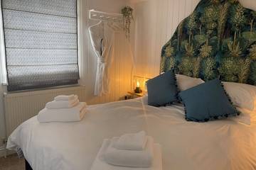 Cottage for 4 People in Lymington, New Forest National Park, Photo 2