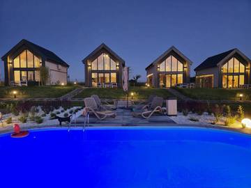 Ferienhaus für 5 Personen, mit Garten und Ausblick sowie Seeblick und Pool in Polen