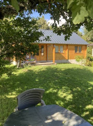 Gîte pour 4 personnes, avec jardin, animaux acceptés à Clergoux