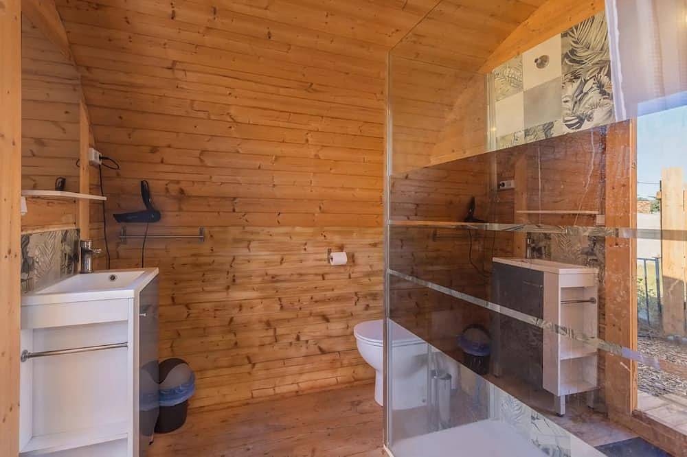 Unusual room Pod Rose in La Côte Vermeille, Saint-André