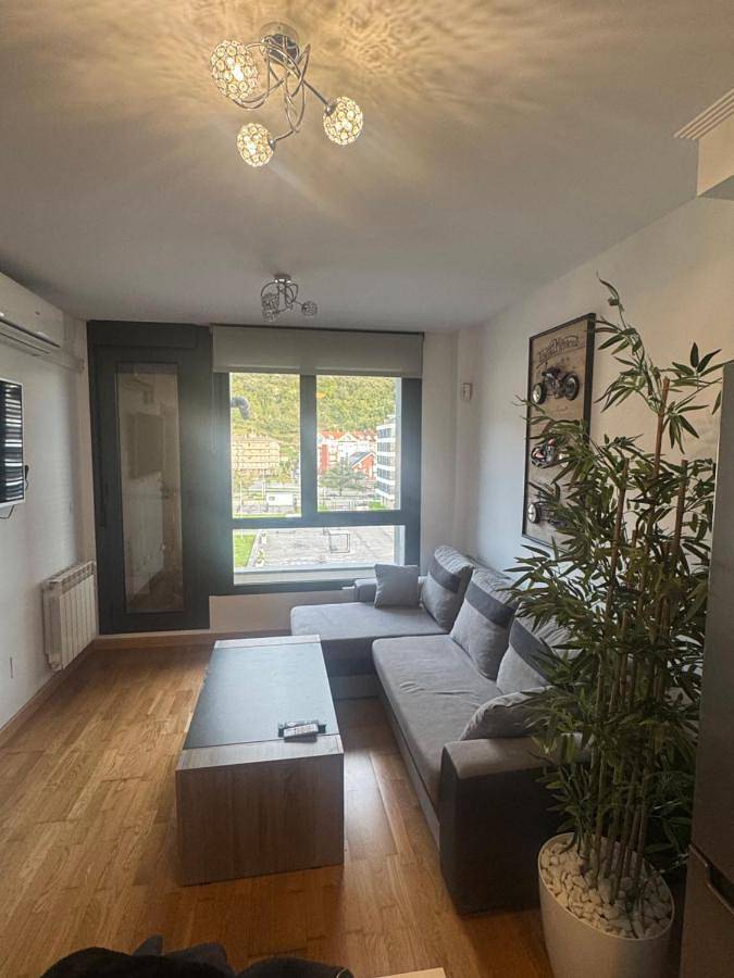 Apartamento para 4 personas, con terraza y jardín en Santoña