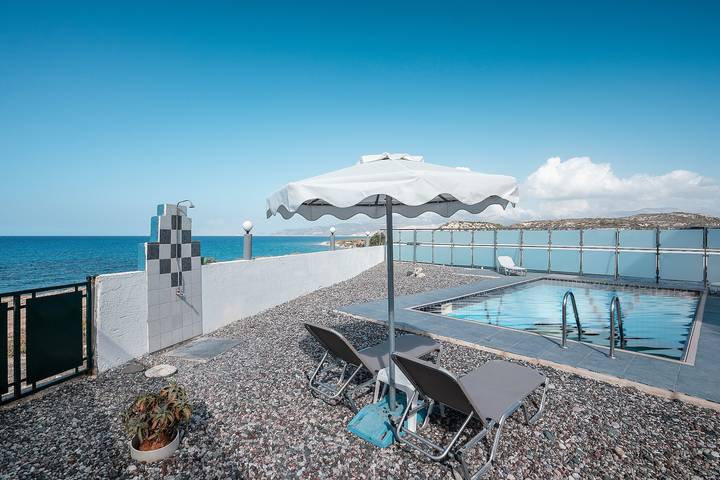 Maison de vacances 'Blue Pearl Apolakkia 1' avec piscine commune, terrasse commune et Wi-Fi in Rhodes