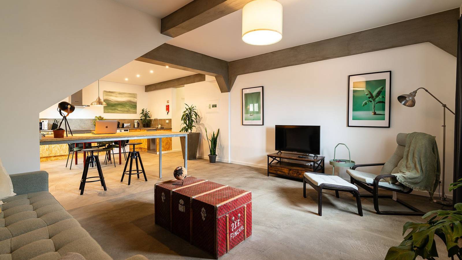 Ganze Wohnung, Ferienwohnung für 4 Personen mit Terrasse in Pináculo, Ponta do Sol