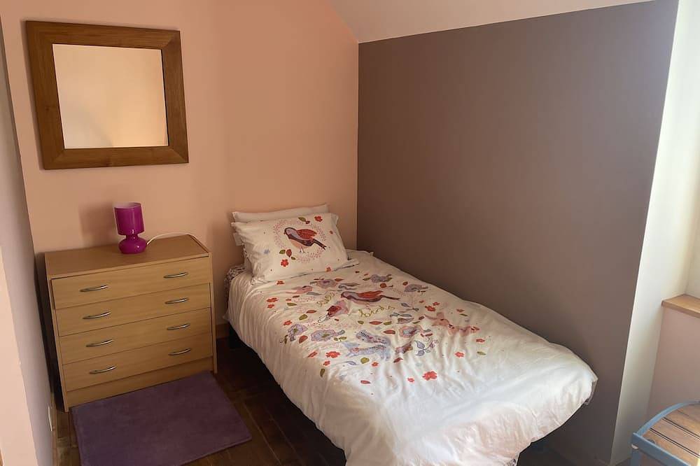 Maison à 800 mètres à pieds de la plage de rospico et à 5 min de port manec h in Névez, Côte de Cornouaille