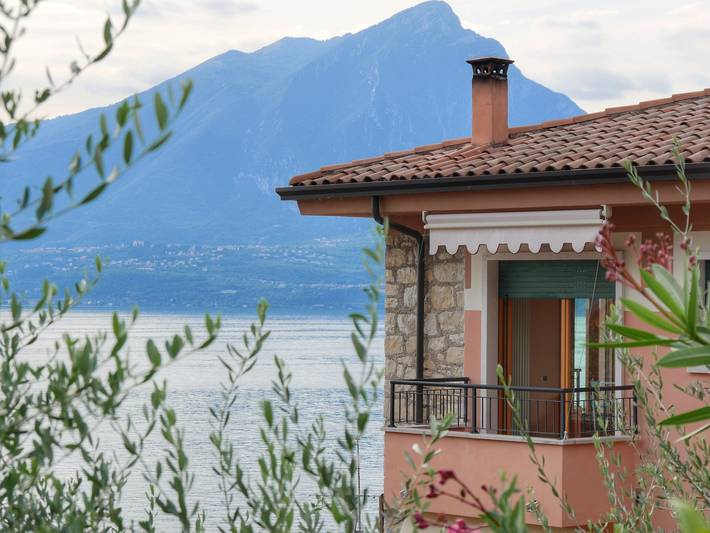 Location de vacances pour 4 personnes, avec Balcon et Vue sur le lac