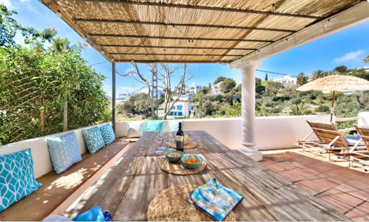 Villa vue mer Granadella à Jávea avec piscine et barbecue pour séjours familiaux hebdomadaires in Granadella, Jávea