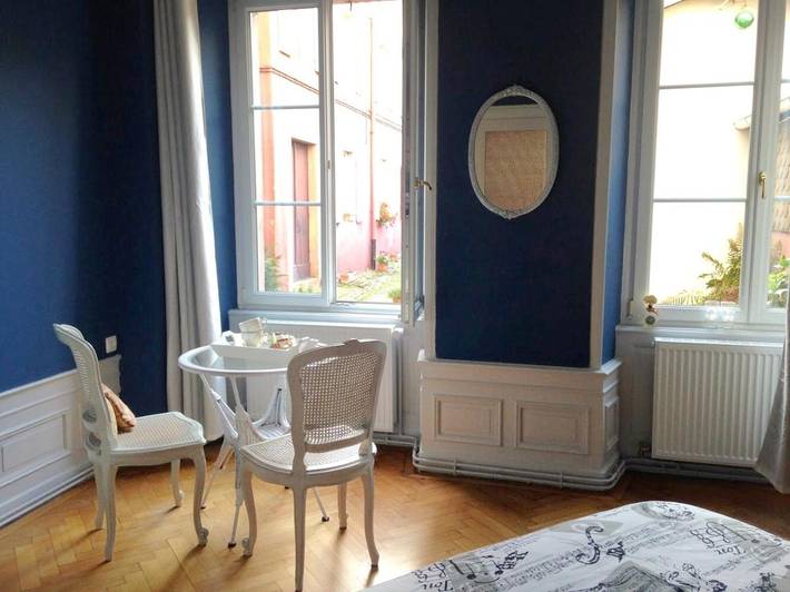 Chambre d’hôte pour 3 personnes, avec Terrasse et Jardin